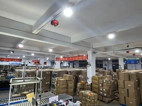 加密市场狂飙：MetaMask将发布稳定币，比特币破12万再创新高